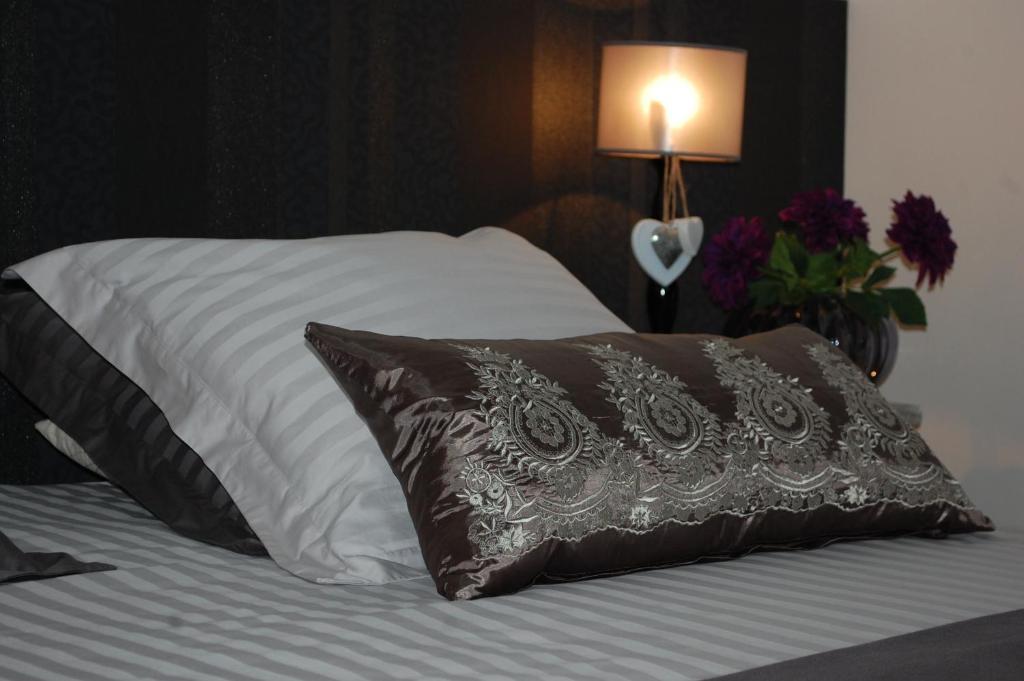 Chambres D'Hotes La Parenthez' Haguenau Rom bilde